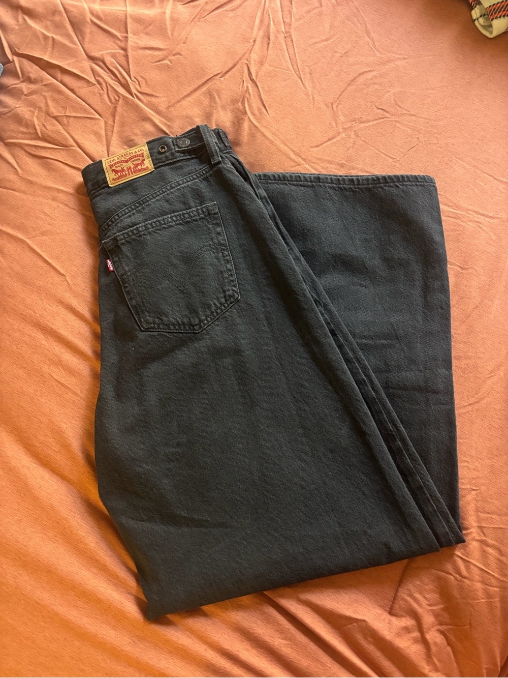 Levi's Women’s Cinched Baggy Jeans